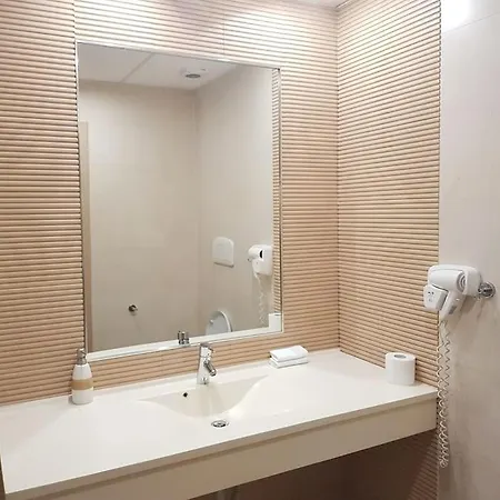 Urban 8 Netflix Apartment *