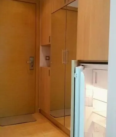 Apartment Urban 8 Netflix *